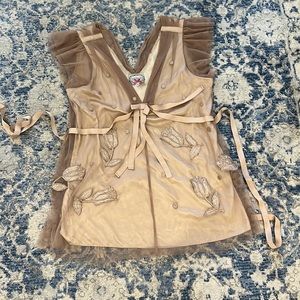 Anthropologie top size M NWT